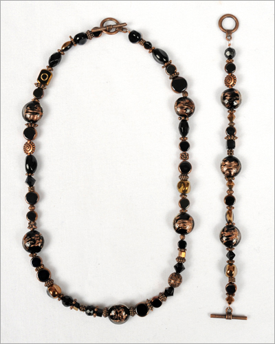 Beaded_Jewelry___Black_and_Bronze_One_of_a_Kind_Beaded_Set