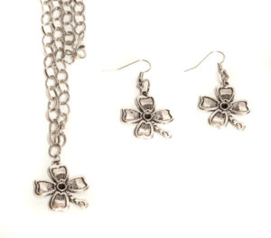 Flower Necklace & Earring Set - Silver Plated